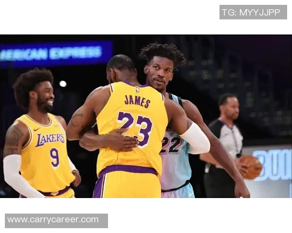 湖人热火总决赛第一节精彩对决回顾与分析 湖人热火总决赛第一节精彩对决回顾与分析