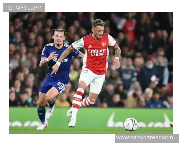 安布:在没中锋的情况下,普利希奇搭莱奥或许存在兼容问题 安布:在没中锋的情况下,普利希奇搭莱奥或许存在兼容问题